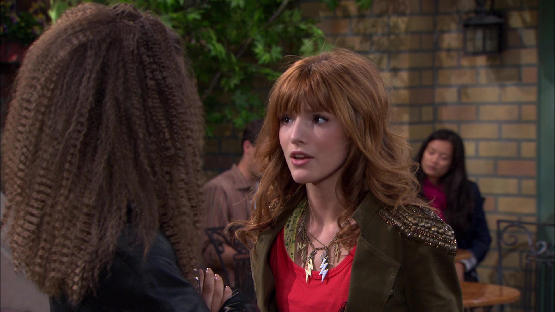 Shake_It_Up_S01E09_1080p_BTD_001794.jpg Shake_It_Up_S01E09_1080p_BTD_001794.jpg