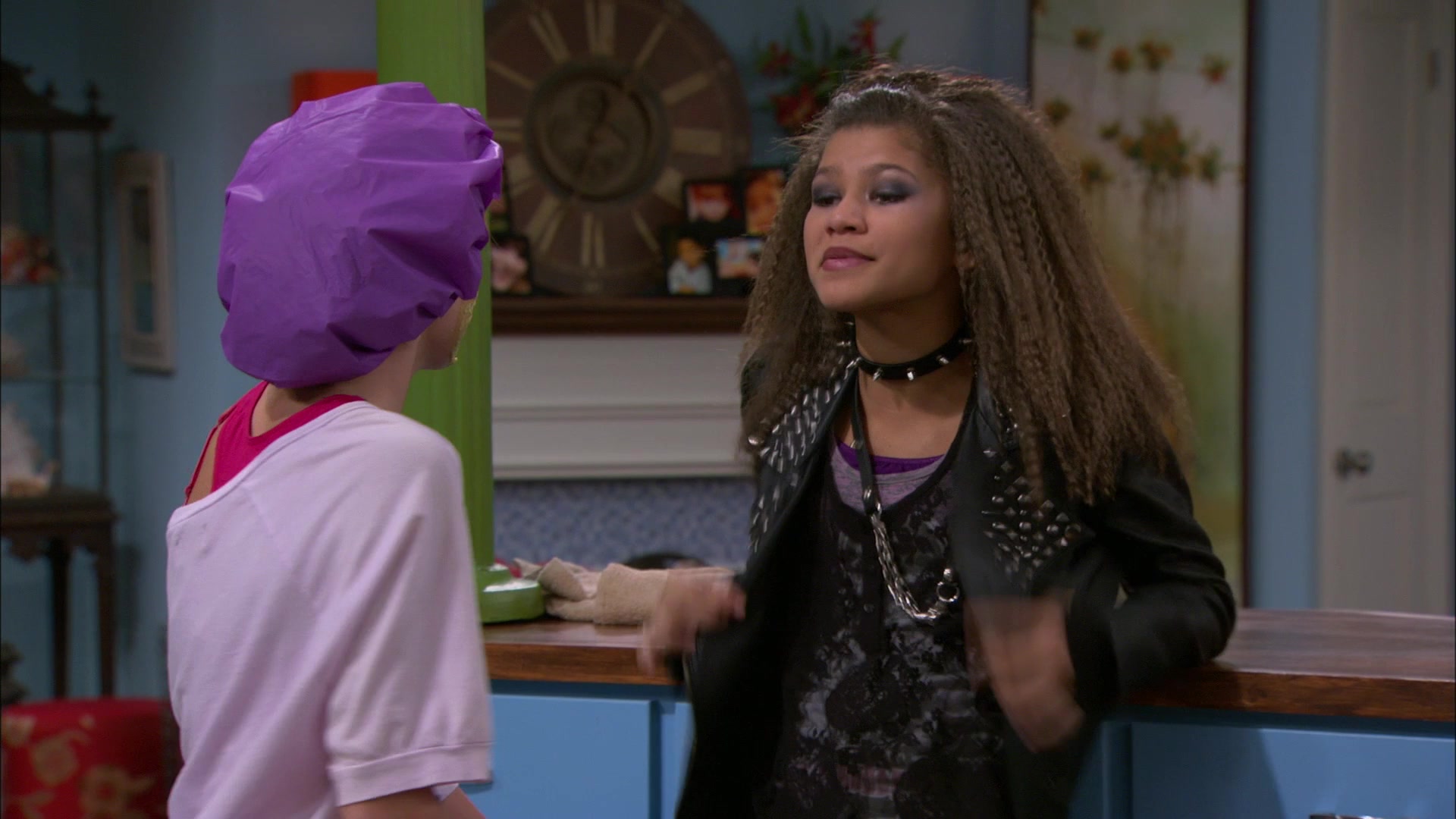 Shake_It_Up_S01E09_1080p_BTD_001893.jpg Shake_It_Up_S01E09_1080p_BTD_001893.jpg