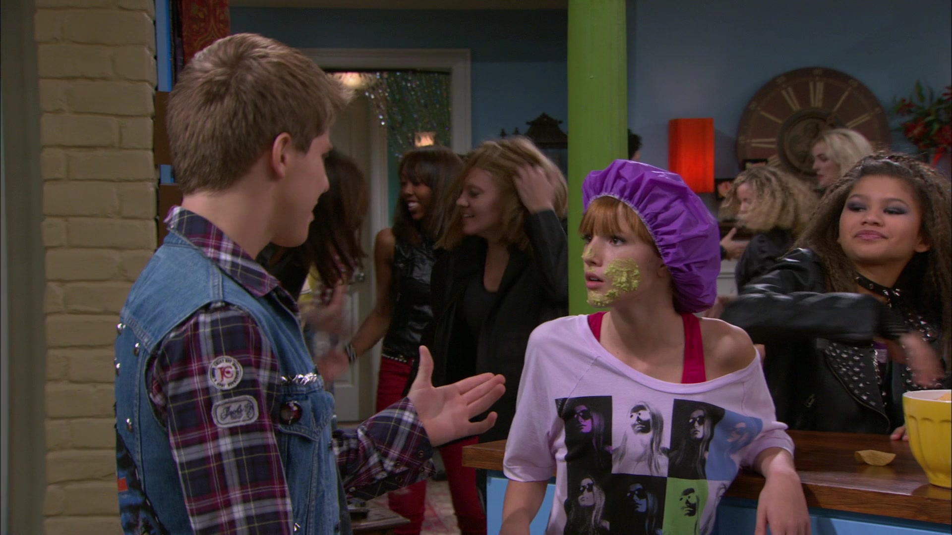 Shake_It_Up_S01E09_1080p_BTD_001963.jpg Shake_It_Up_S01E09_1080p_BTD_001963.jpg