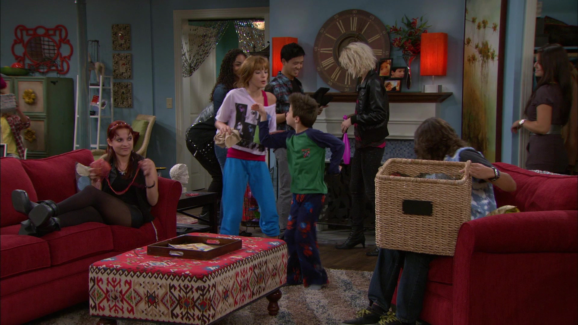 Shake_It_Up_S01E09_1080p_BTD_002039.jpg Shake_It_Up_S01E09_1080p_BTD_002039.jpg