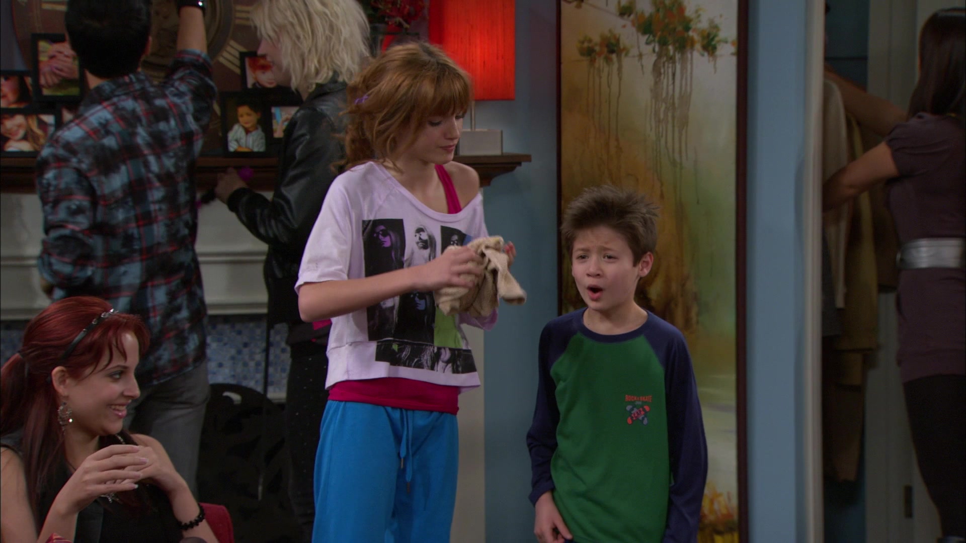 Shake_It_Up_S01E09_1080p_BTD_002063.jpg Shake_It_Up_S01E09_1080p_BTD_002063.jpg