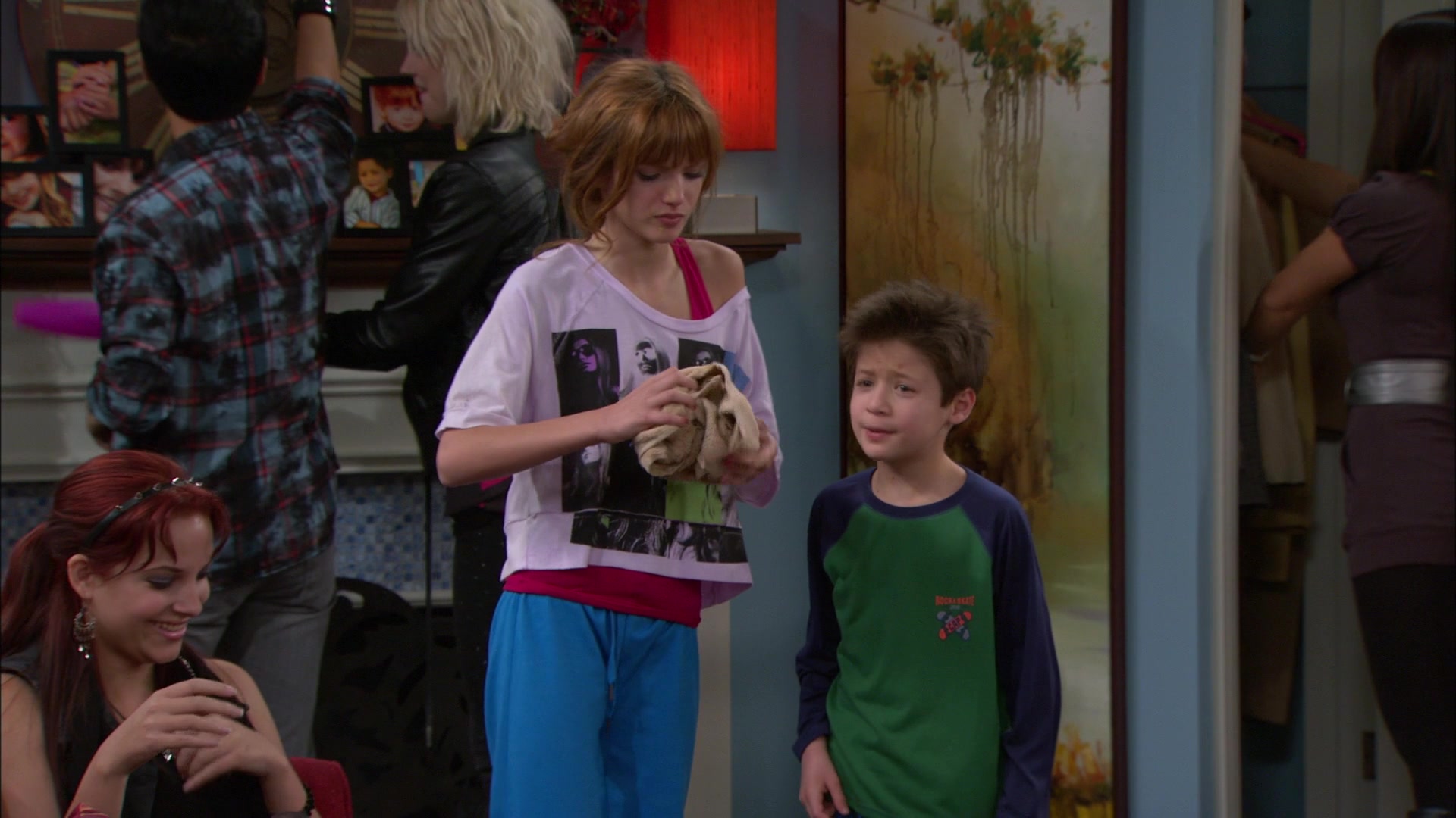 Shake_It_Up_S01E09_1080p_BTD_002064.jpg Shake_It_Up_S01E09_1080p_BTD_002064.jpg
