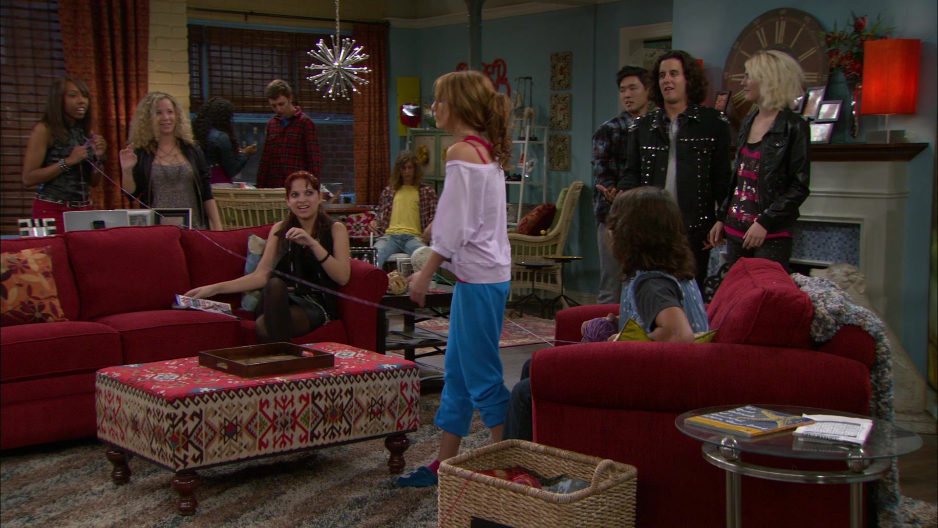 Shake_It_Up_S01E09_1080p_BTD_002191.jpg Shake_It_Up_S01E09_1080p_BTD_002191.jpg