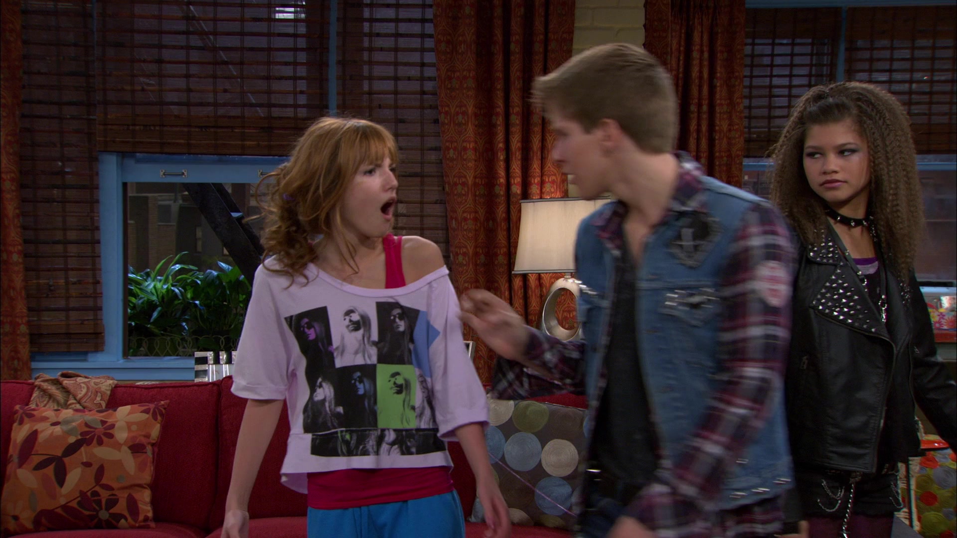 Shake_It_Up_S01E09_1080p_BTD_002220.jpg Shake_It_Up_S01E09_1080p_BTD_002220.jpg