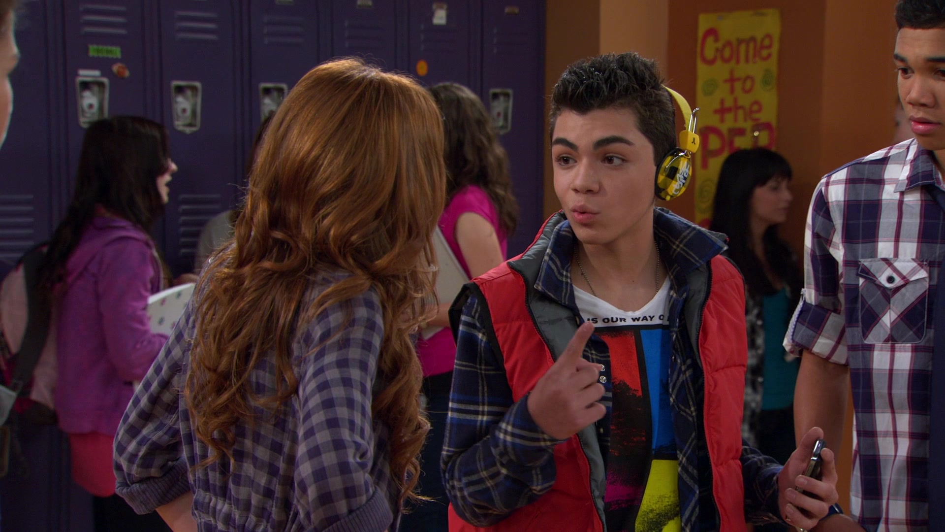 Shake_It_Up_S01E10_1080p_BTD_000741.jpg Shake_It_Up_S01E10_1080p_BTD_000741.jpg