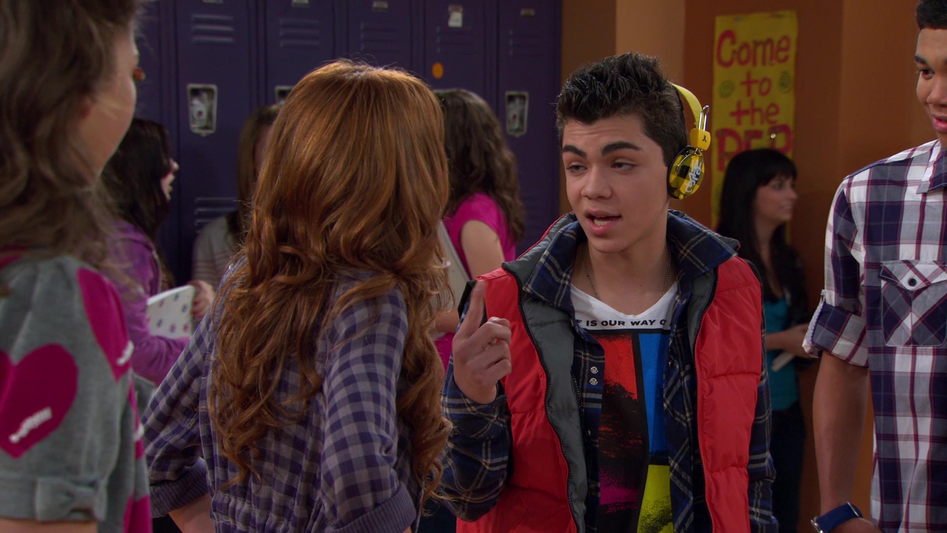 Shake_It_Up_S01E10_1080p_BTD_000747.jpg Shake_It_Up_S01E10_1080p_BTD_000747.jpg