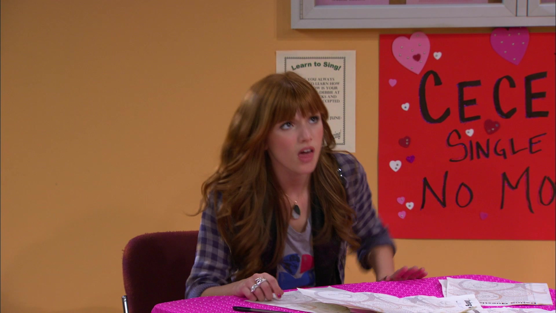 Shake_It_Up_S01E10_1080p_BTD_001243.jpg