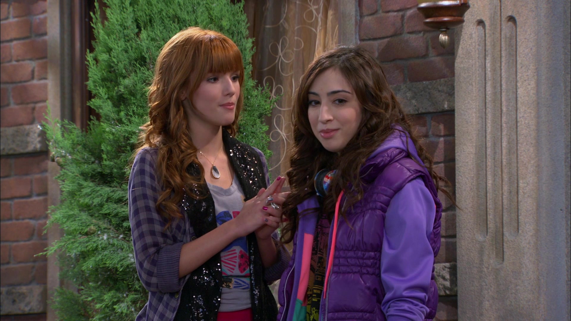 Shake_It_Up_S01E10_1080p_BTD_001346.jpg Shake_It_Up_S01E10_1080p_BTD_001346.jpg
