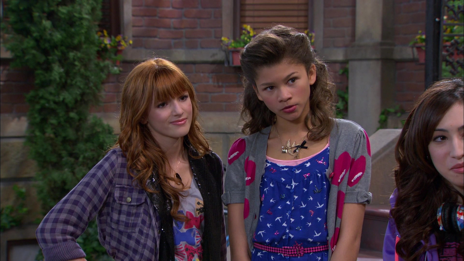 Shake_It_Up_S01E10_1080p_BTD_001490.jpg Shake_It_Up_S01E10_1080p_BTD_001490.jpg