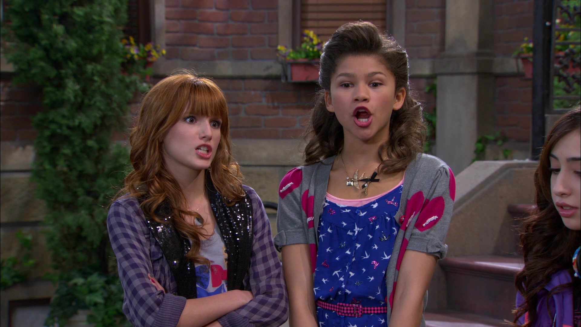 Shake_It_Up_S01E10_1080p_BTD_001518.jpg Shake_It_Up_S01E10_1080p_BTD_001518.jpg