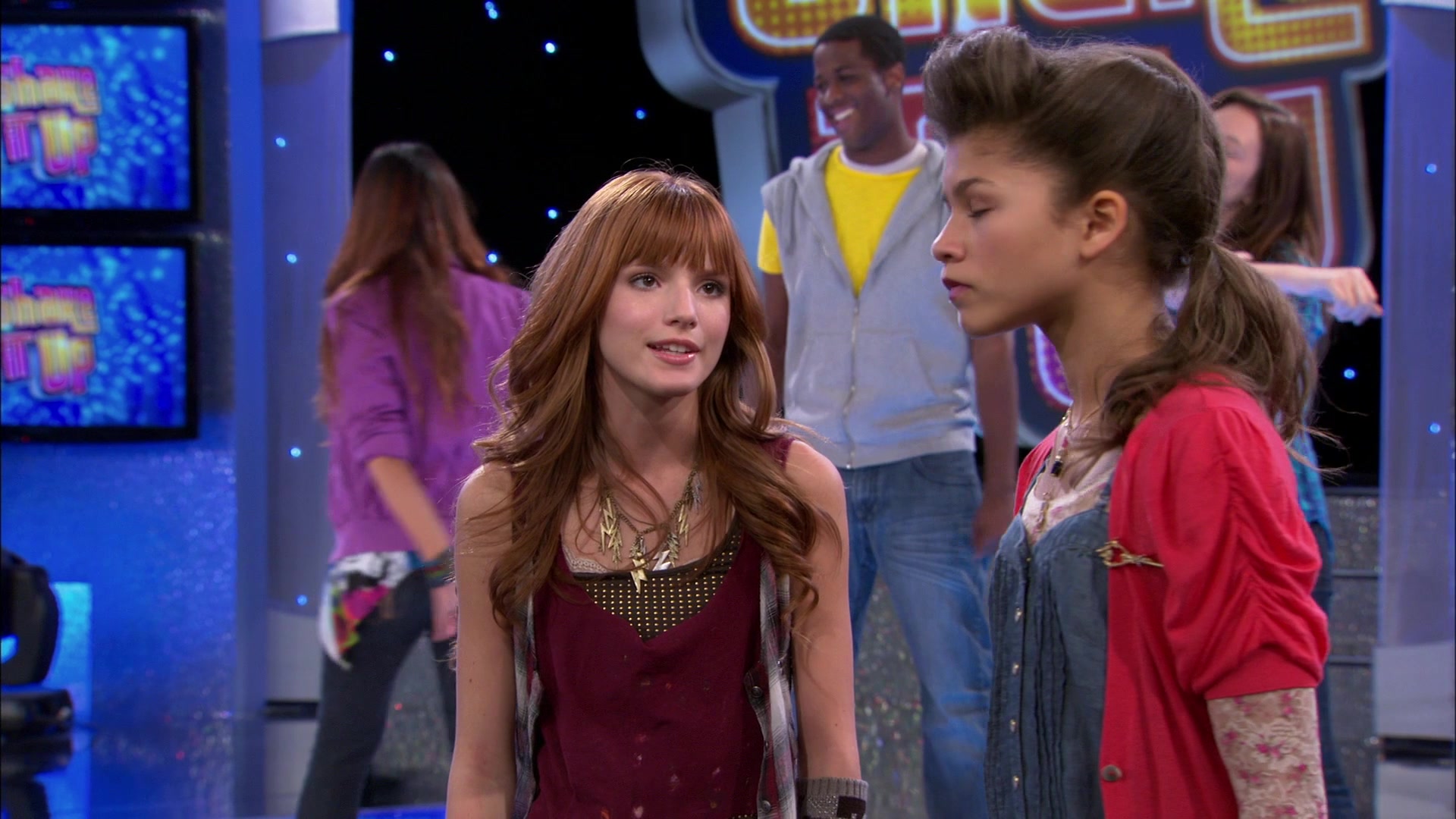 Shake_It_Up_S01E10_1080p_BTD_001718.jpg Shake_It_Up_S01E10_1080p_BTD_001718.jpg