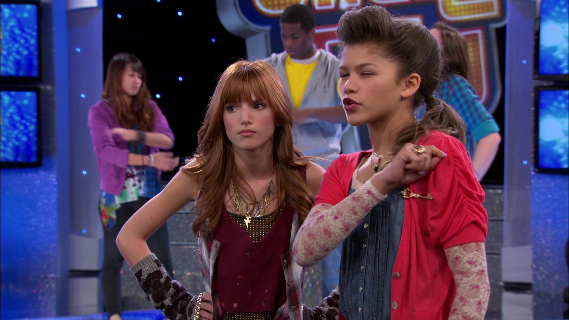 Shake_It_Up_S01E10_1080p_BTD_001773.jpg Shake_It_Up_S01E10_1080p_BTD_001773.jpg