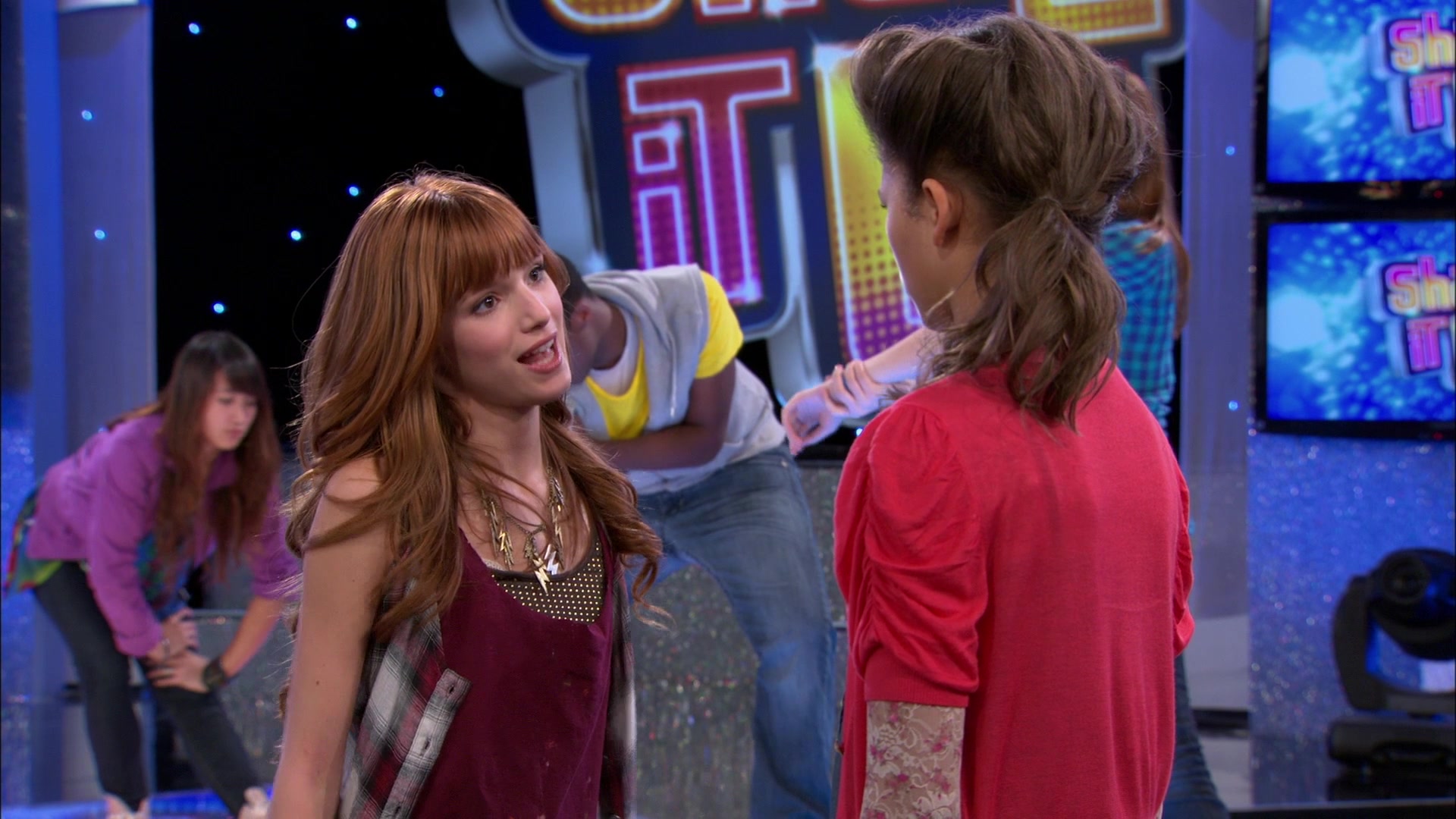 Shake_It_Up_S01E10_1080p_BTD_001843.jpg
