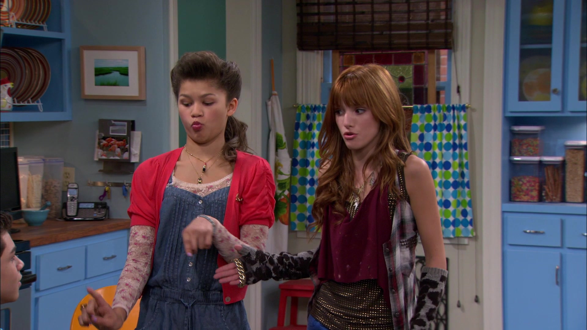 Shake_It_Up_S01E10_1080p_BTD_002067.jpg Shake_It_Up_S01E10_1080p_BTD_002067.jpg