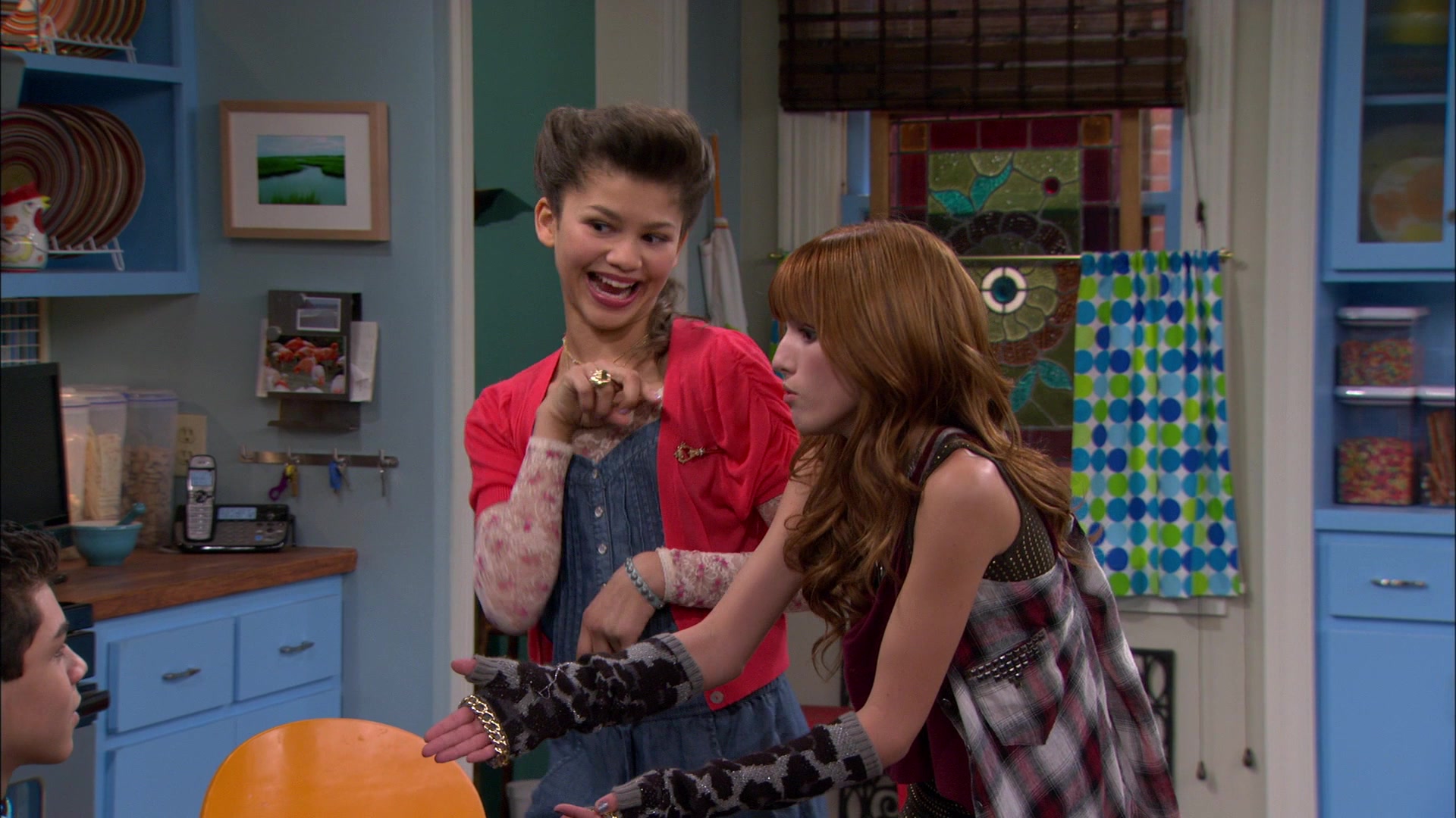 Shake_It_Up_S01E10_1080p_BTD_002070.jpg Shake_It_Up_S01E10_1080p_BTD_002070.jpg