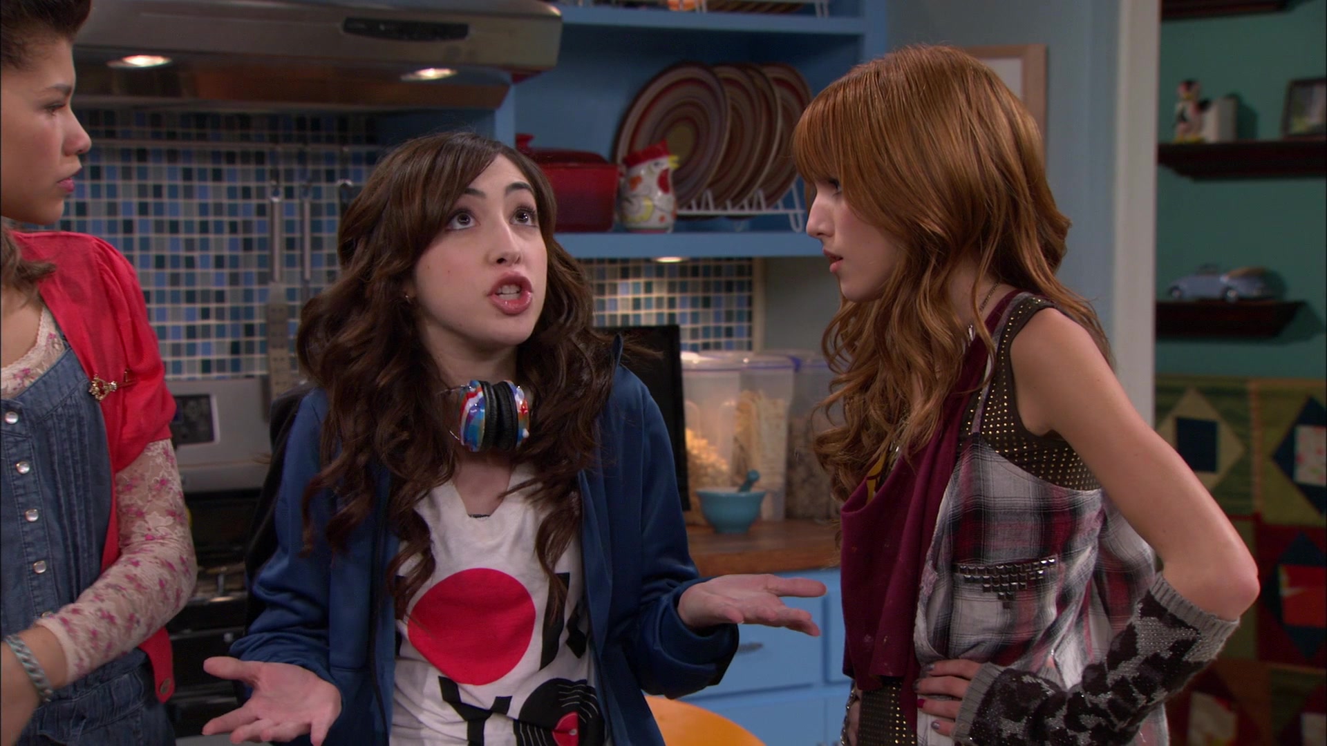 Shake_It_Up_S01E10_1080p_BTD_002190.jpg