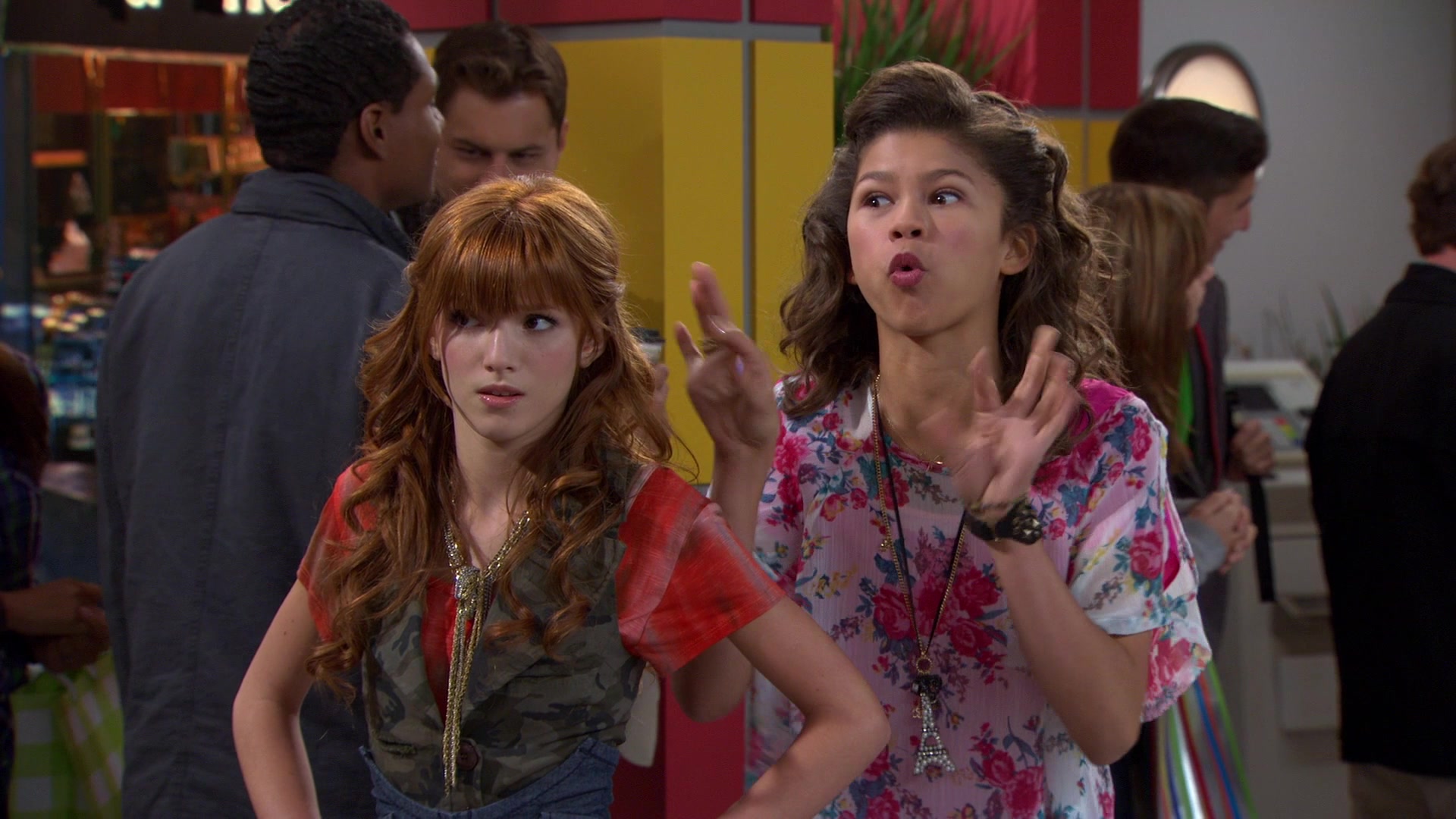 Shake_It_Up_S01E10_1080p_BTD_002462.jpg