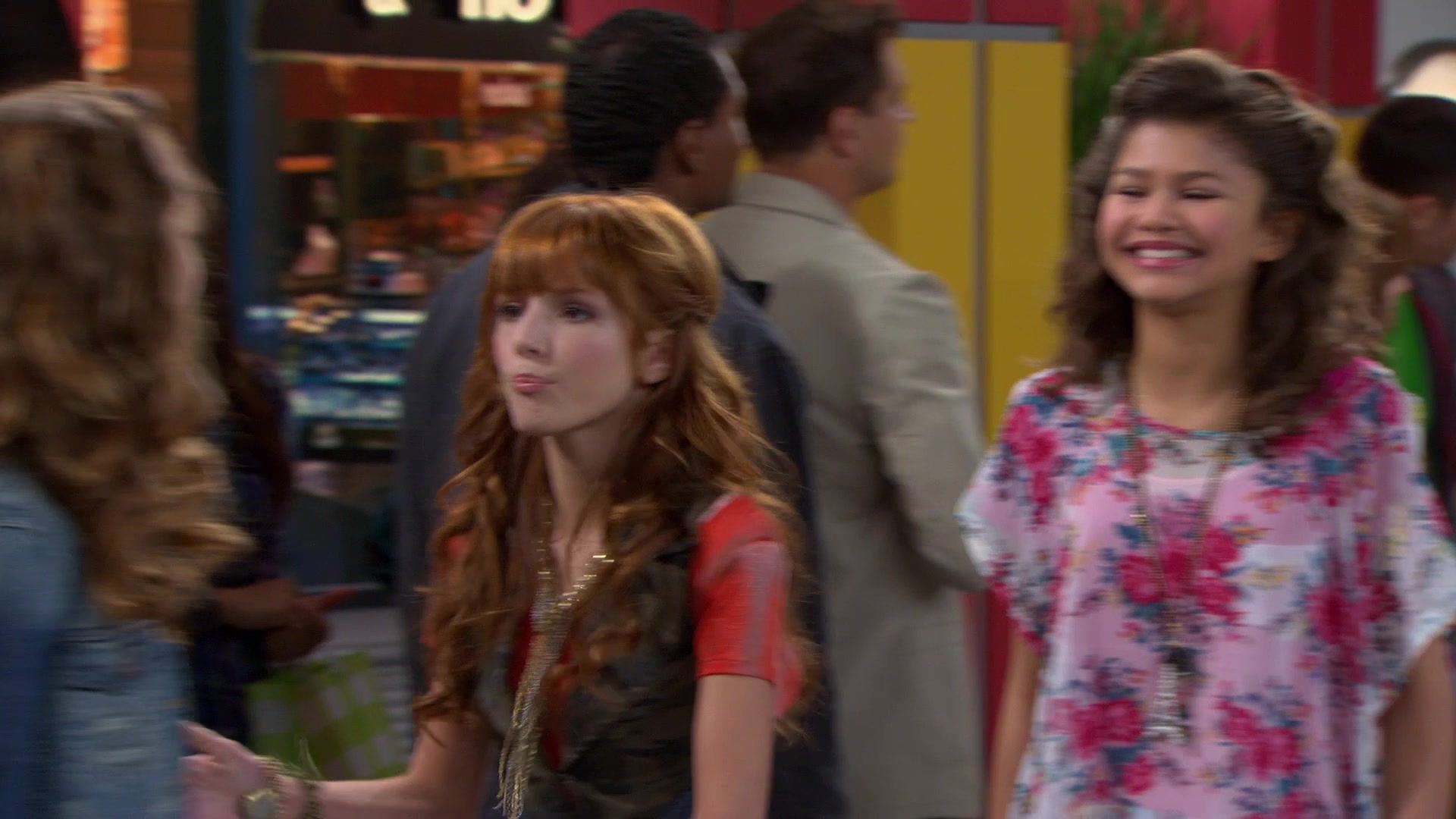Shake_It_Up_S01E10_1080p_BTD_002480.jpg