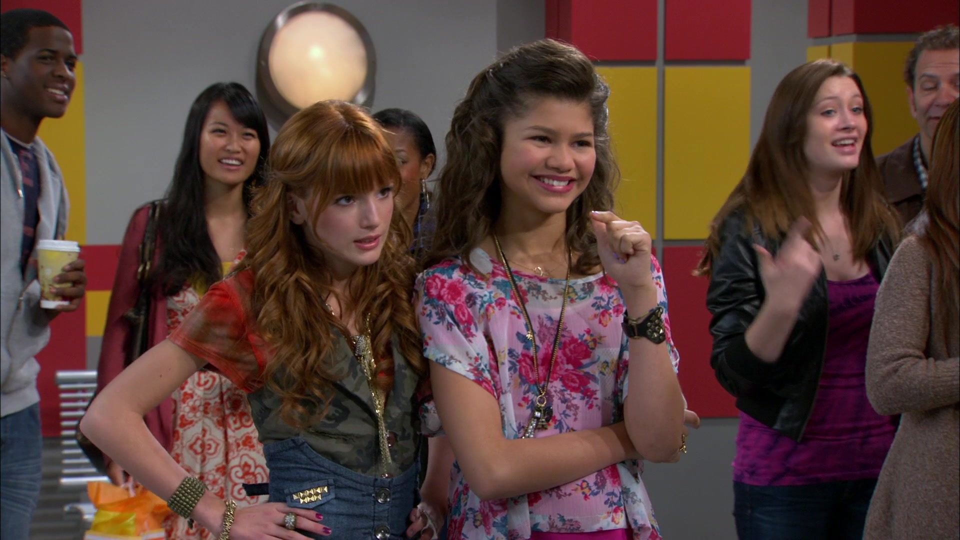 Shake_It_Up_S01E10_1080p_BTD_002652.jpg Shake_It_Up_S01E10_1080p_BTD_002652.jpg