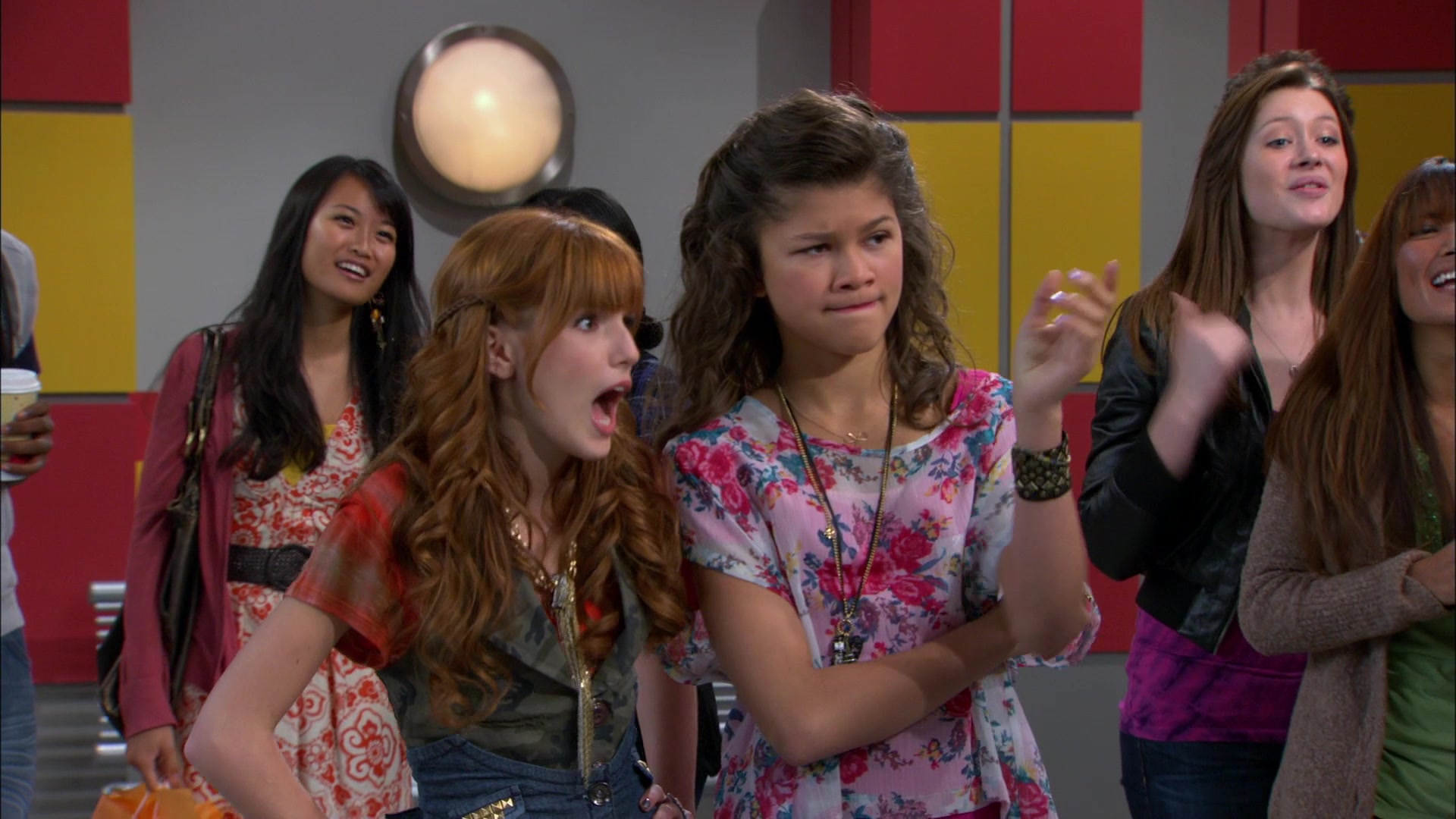 Shake_It_Up_S01E10_1080p_BTD_002766.jpg