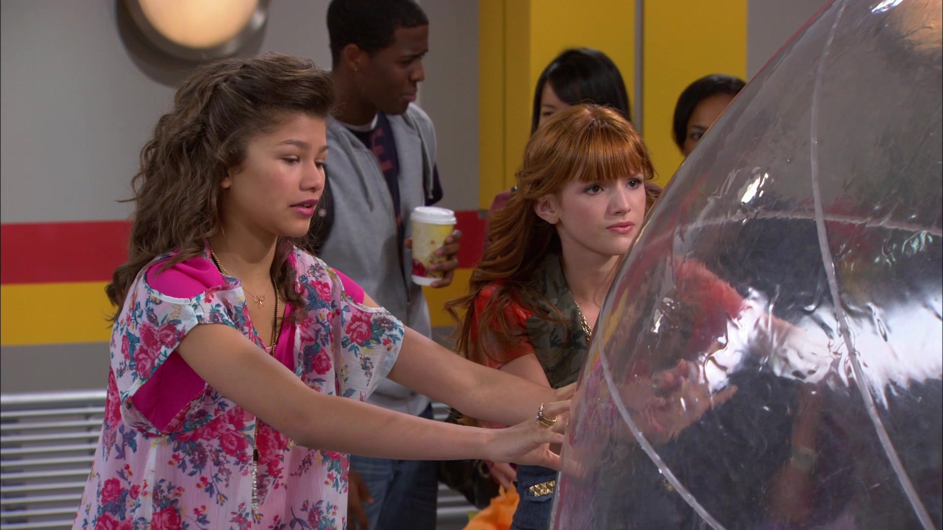 Shake_It_Up_S01E10_1080p_BTD_002917.jpg Shake_It_Up_S01E10_1080p_BTD_002917.jpg