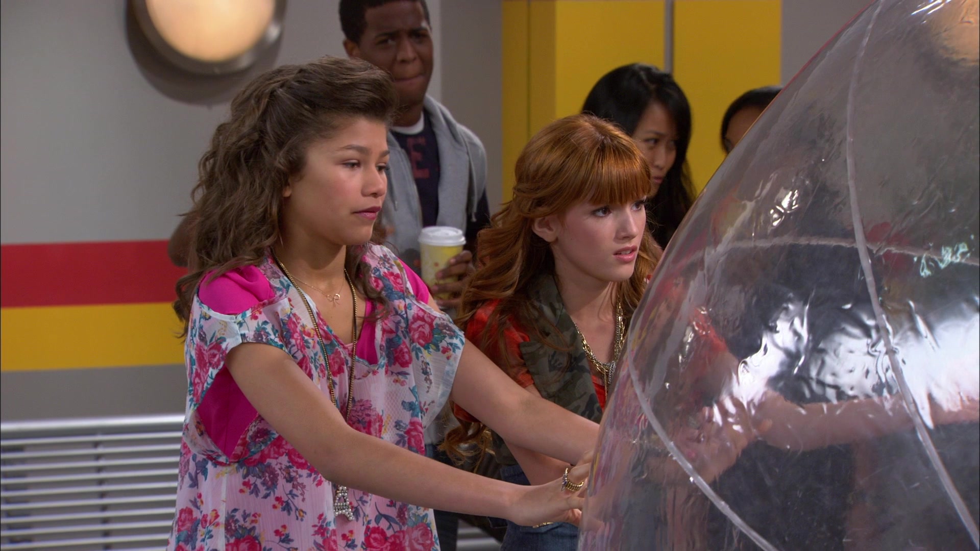 Shake_It_Up_S01E10_1080p_BTD_002923.jpg Shake_It_Up_S01E10_1080p_BTD_002923.jpg