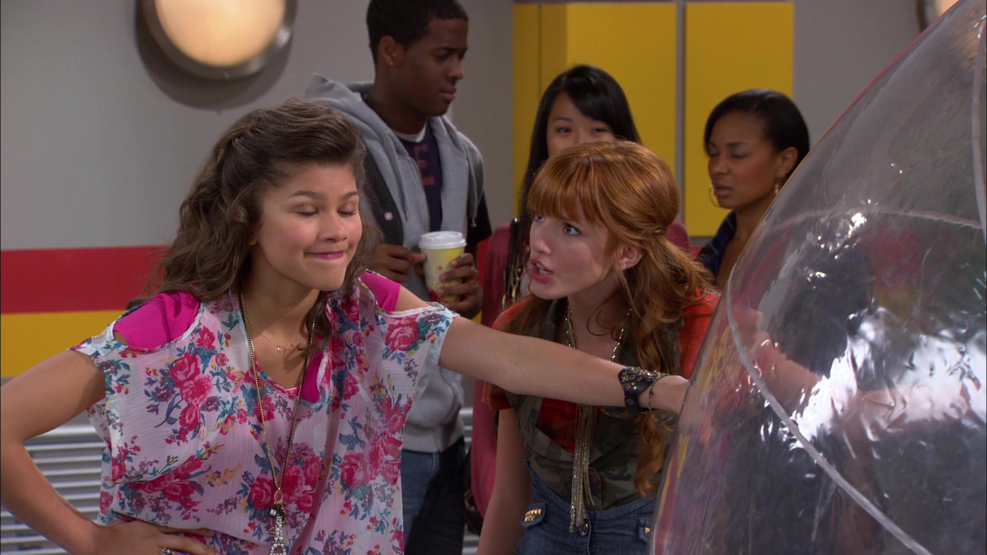 Shake_It_Up_S01E10_1080p_BTD_002949.jpg Shake_It_Up_S01E10_1080p_BTD_002949.jpg