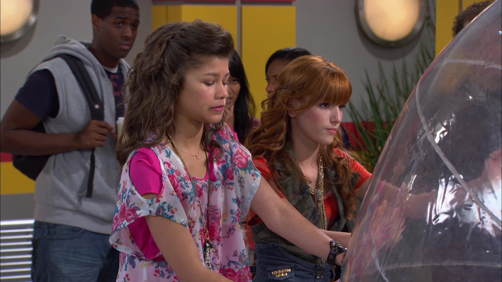 Shake_It_Up_S01E10_1080p_BTD_002981.jpg Shake_It_Up_S01E10_1080p_BTD_002981.jpg