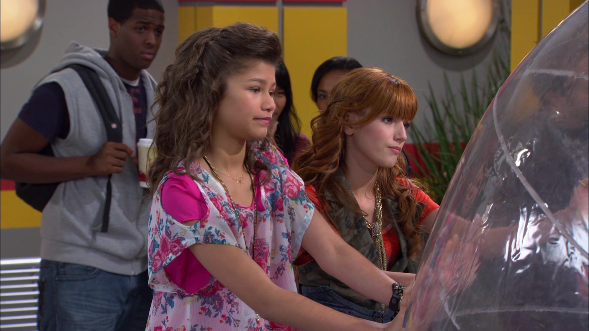 Shake_It_Up_S01E10_1080p_BTD_002985.jpg Shake_It_Up_S01E10_1080p_BTD_002985.jpg