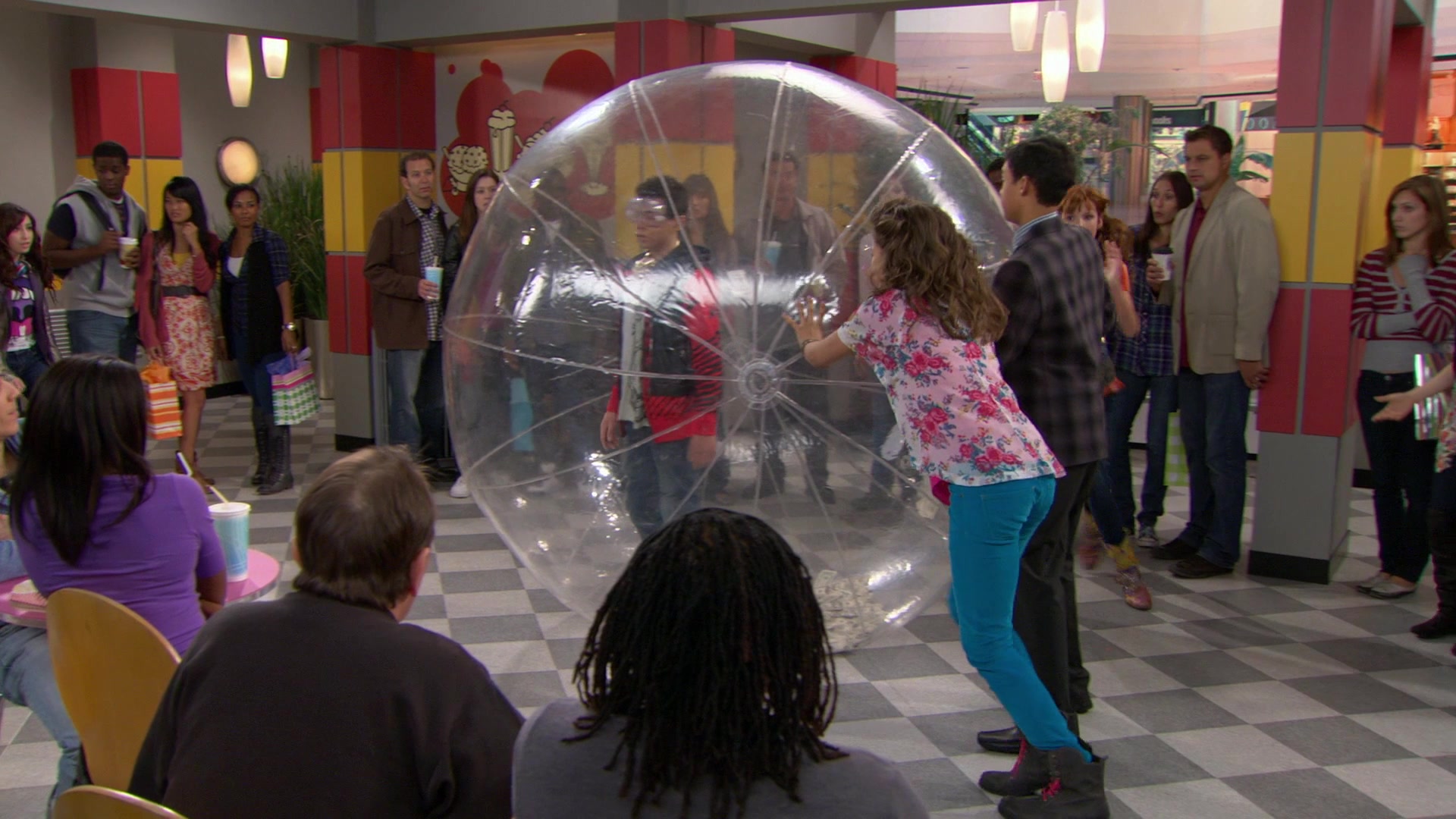 Shake_It_Up_S01E10_1080p_BTD_003011.jpg Shake_It_Up_S01E10_1080p_BTD_003011.jpg