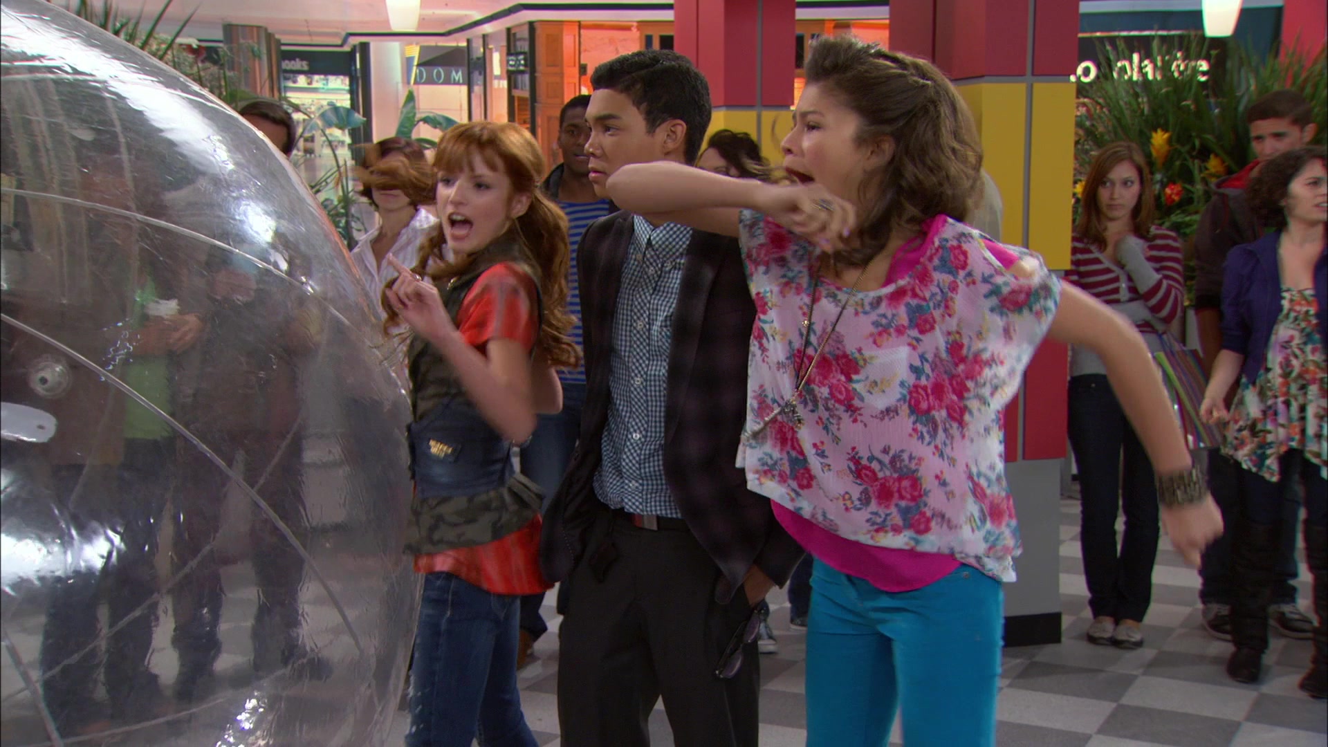 Shake_It_Up_S01E10_1080p_BTD_003091.jpg Shake_It_Up_S01E10_1080p_BTD_003091.jpg