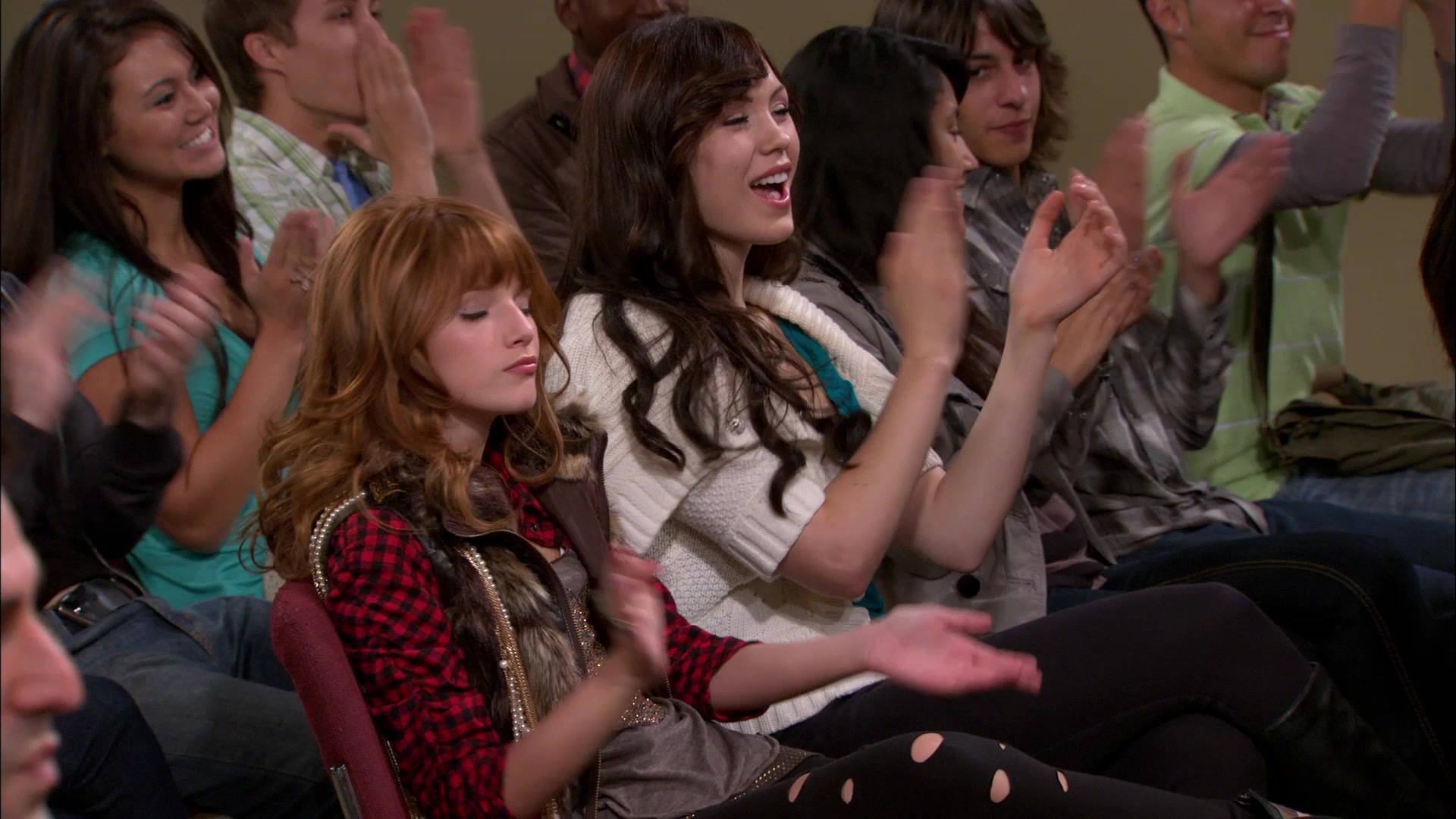 Shake_It_Up_S01E11_1080p_BTD_000070.jpg