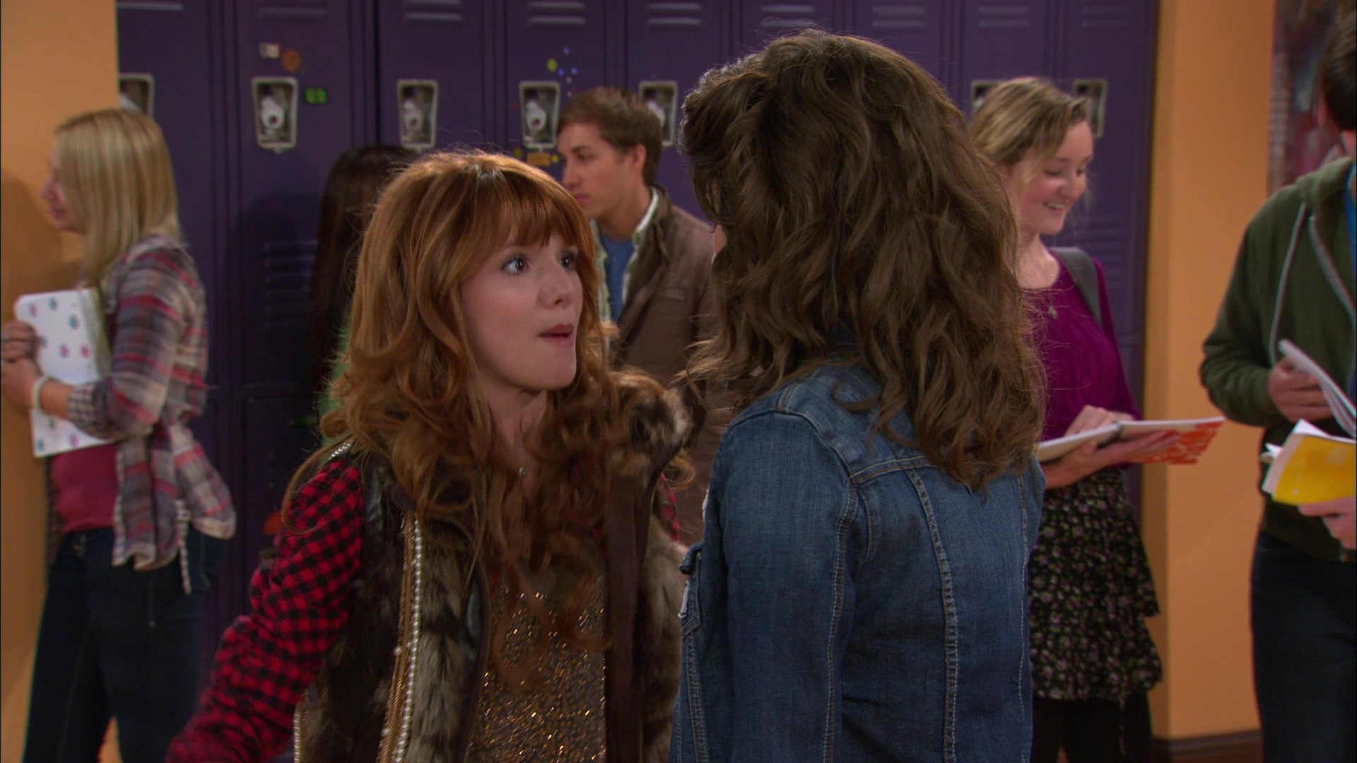 Shake_It_Up_S01E11_1080p_BTD_000691.jpg