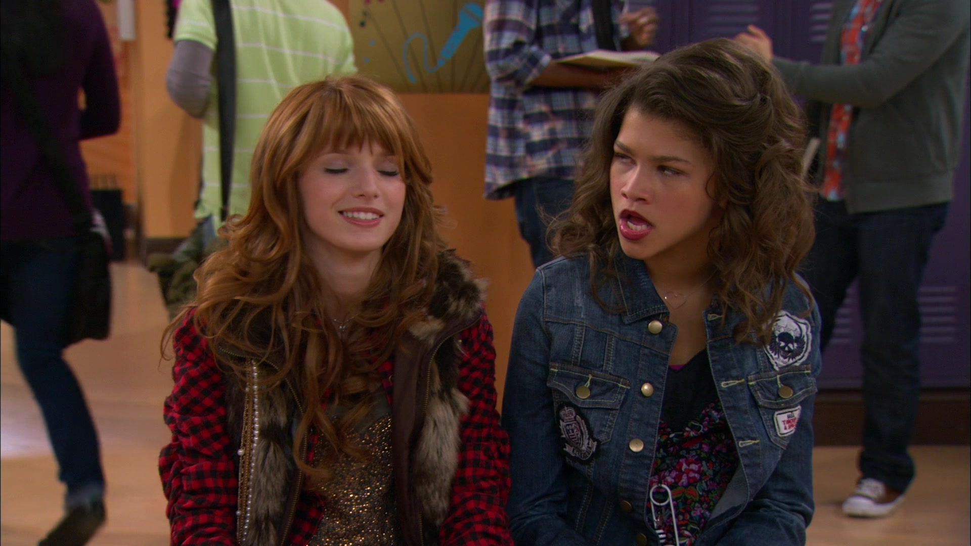 Shake_It_Up_S01E11_1080p_BTD_000737.jpg