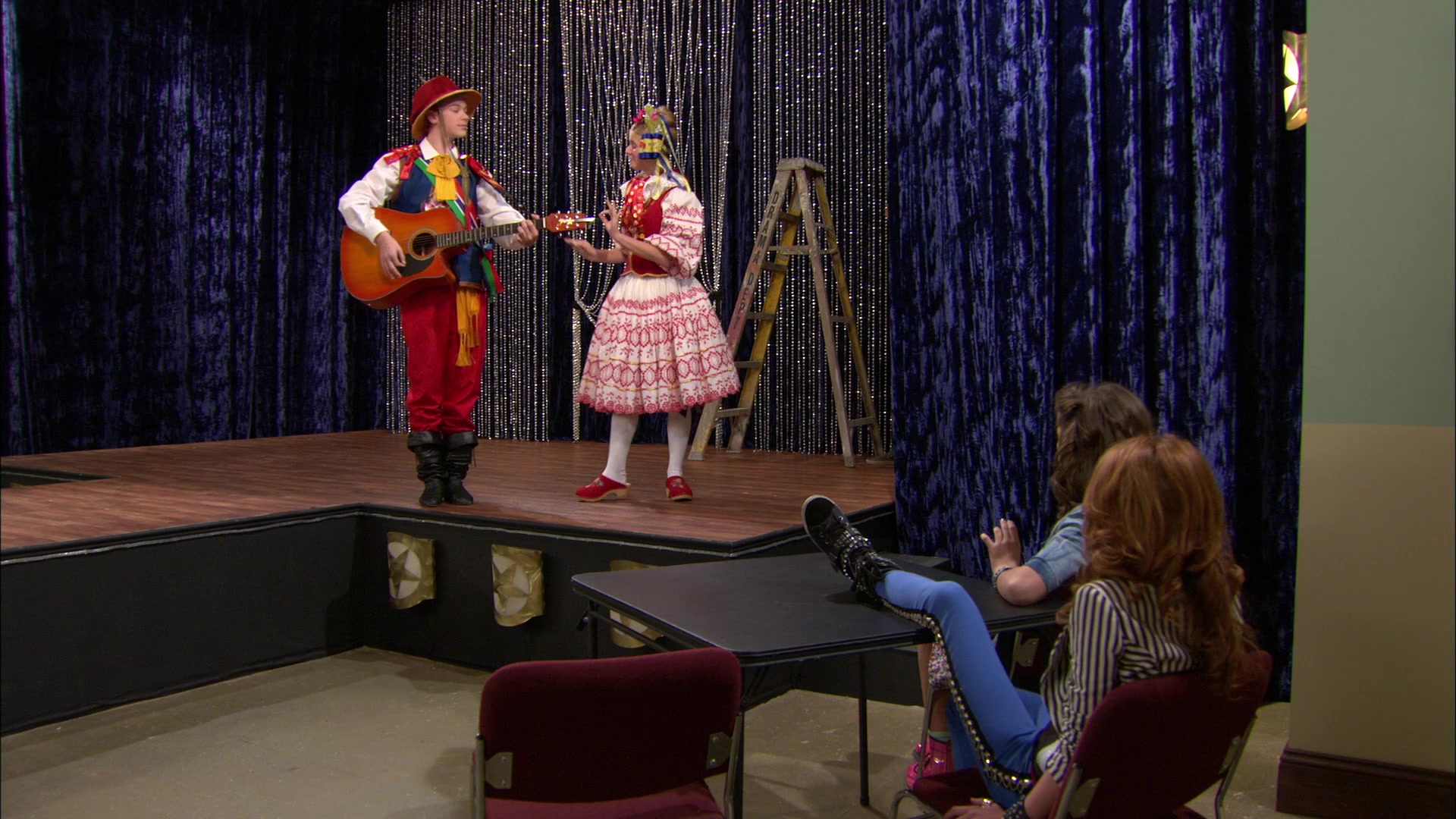 Shake_It_Up_S01E11_1080p_BTD_000966.jpg Shake_It_Up_S01E11_1080p_BTD_000966.jpg