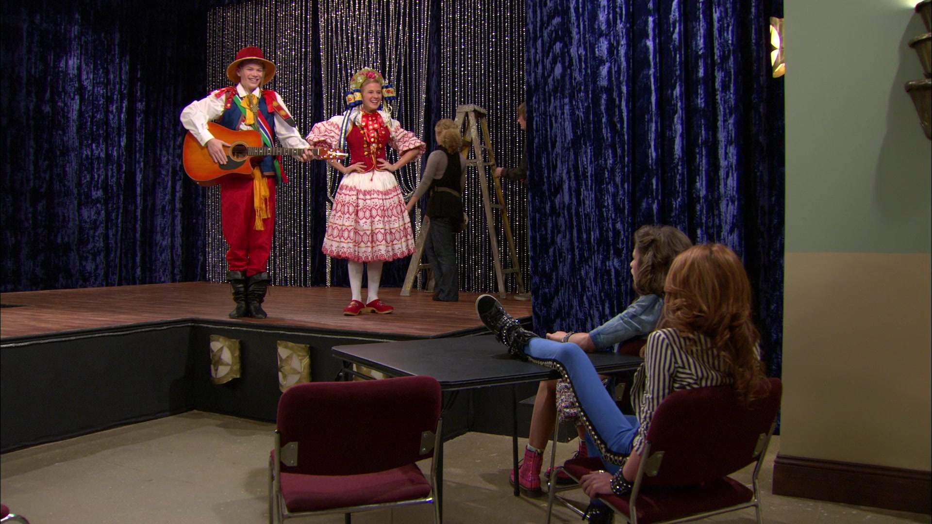 Shake_It_Up_S01E11_1080p_BTD_001048.jpg Shake_It_Up_S01E11_1080p_BTD_001048.jpg