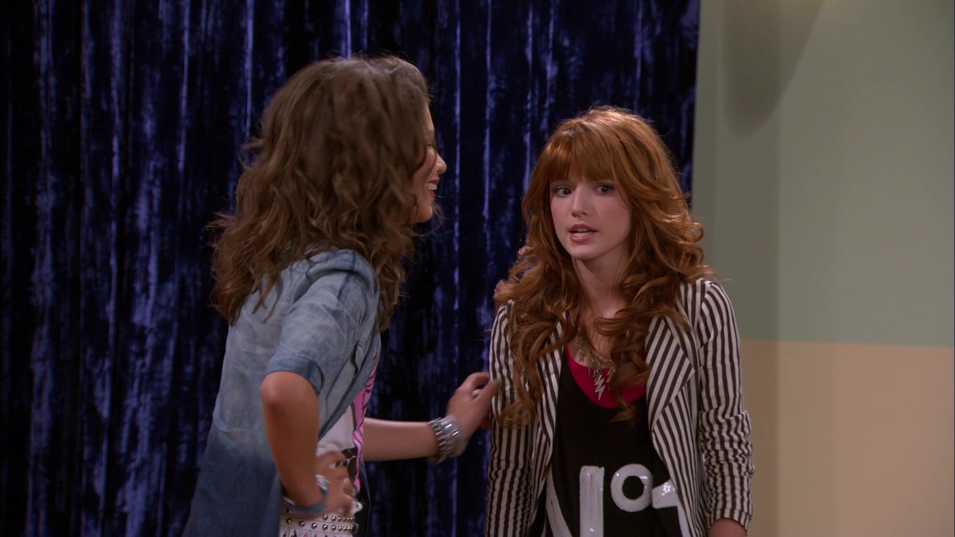 Shake_It_Up_S01E11_1080p_BTD_001148.jpg Shake_It_Up_S01E11_1080p_BTD_001148.jpg