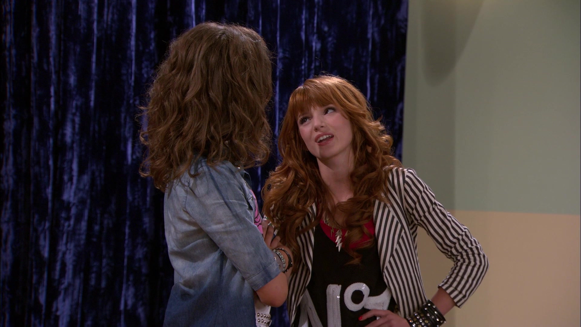 Shake_It_Up_S01E11_1080p_BTD_001175.jpg Shake_It_Up_S01E11_1080p_BTD_001175.jpg