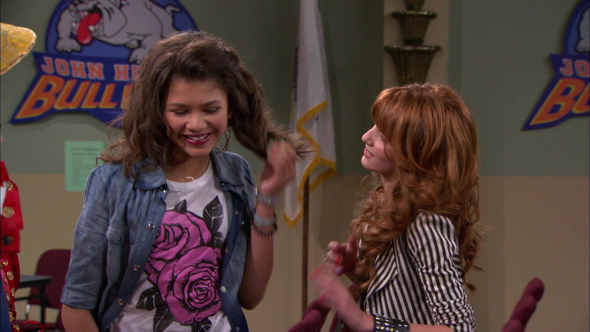 Shake_It_Up_S01E11_1080p_BTD_001237.jpg Shake_It_Up_S01E11_1080p_BTD_001237.jpg
