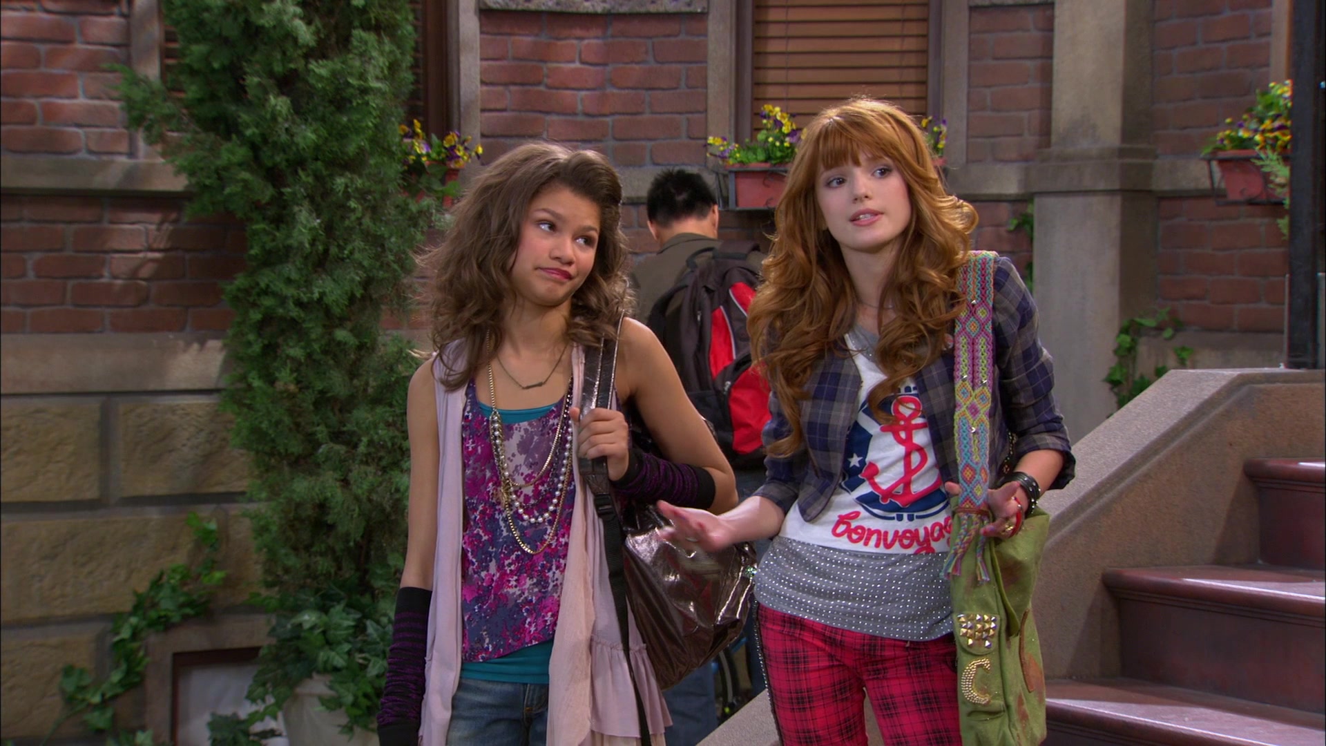 Shake_It_Up_S01E11_1080p_BTD_001636.jpg Shake_It_Up_S01E11_1080p_BTD_001636.jpg