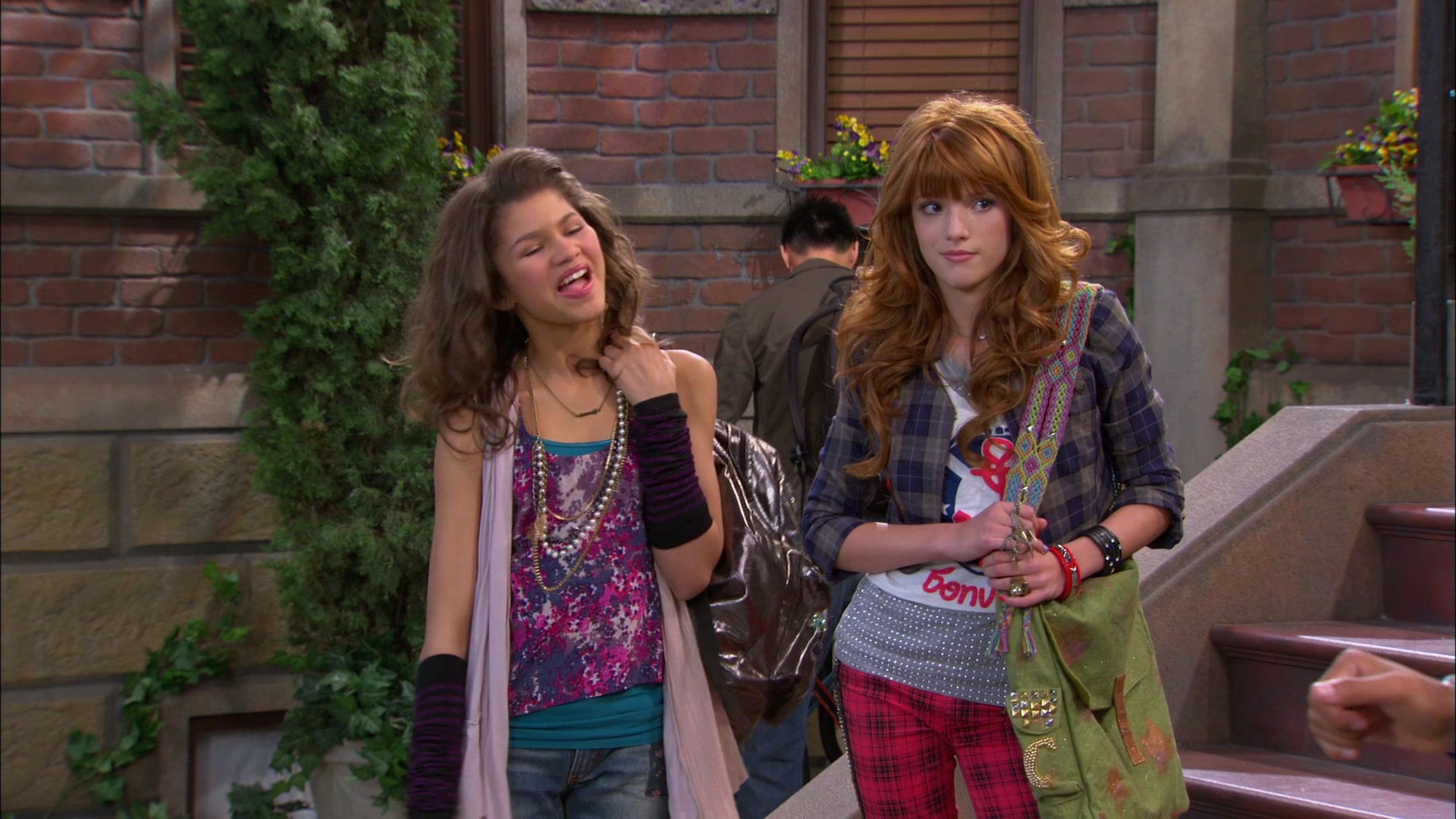 Shake_It_Up_S01E11_1080p_BTD_001640.jpg Shake_It_Up_S01E11_1080p_BTD_001640.jpg
