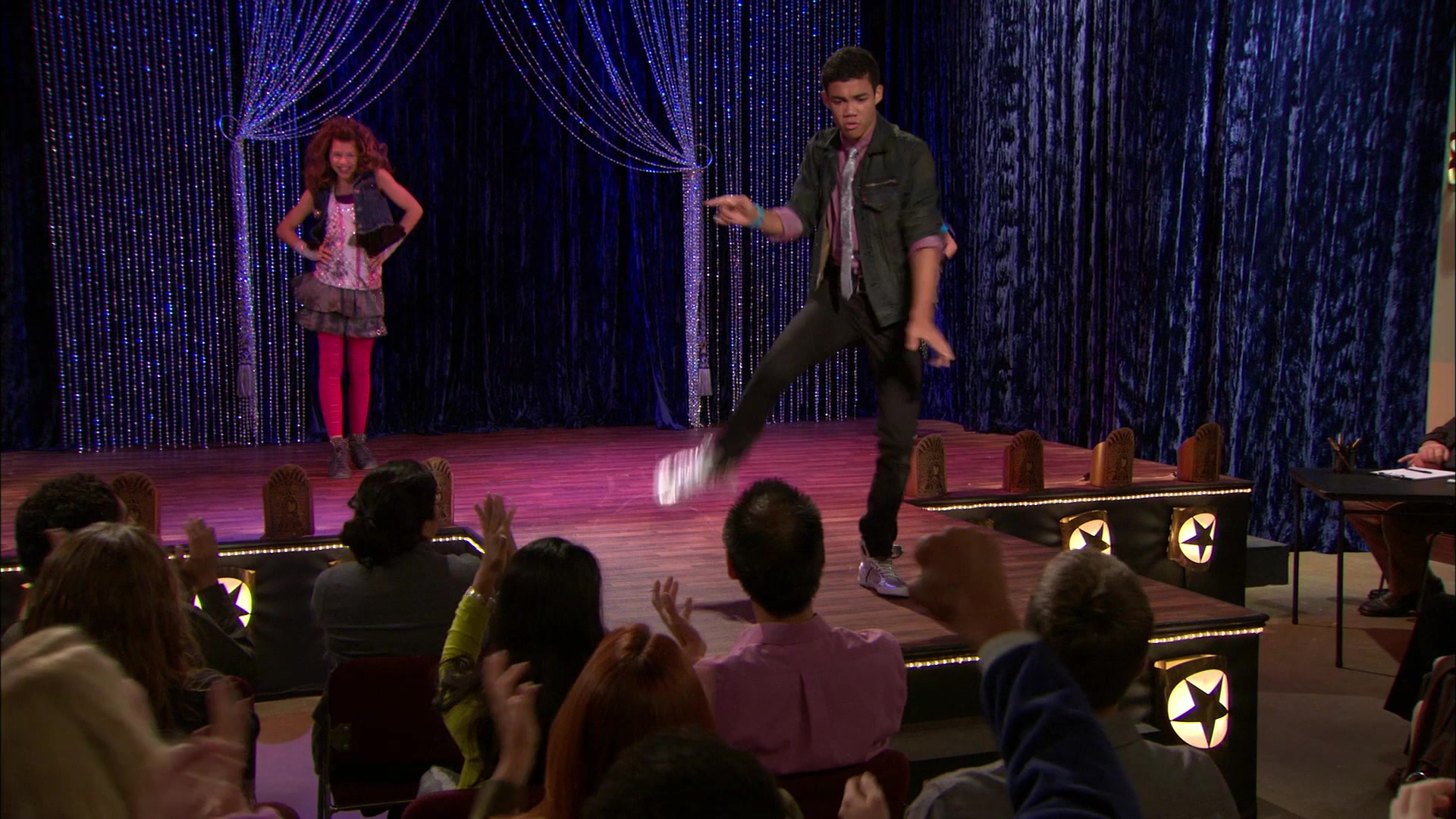 Shake_It_Up_S01E11_1080p_BTD_002569.jpg Shake_It_Up_S01E11_1080p_BTD_002569.jpg