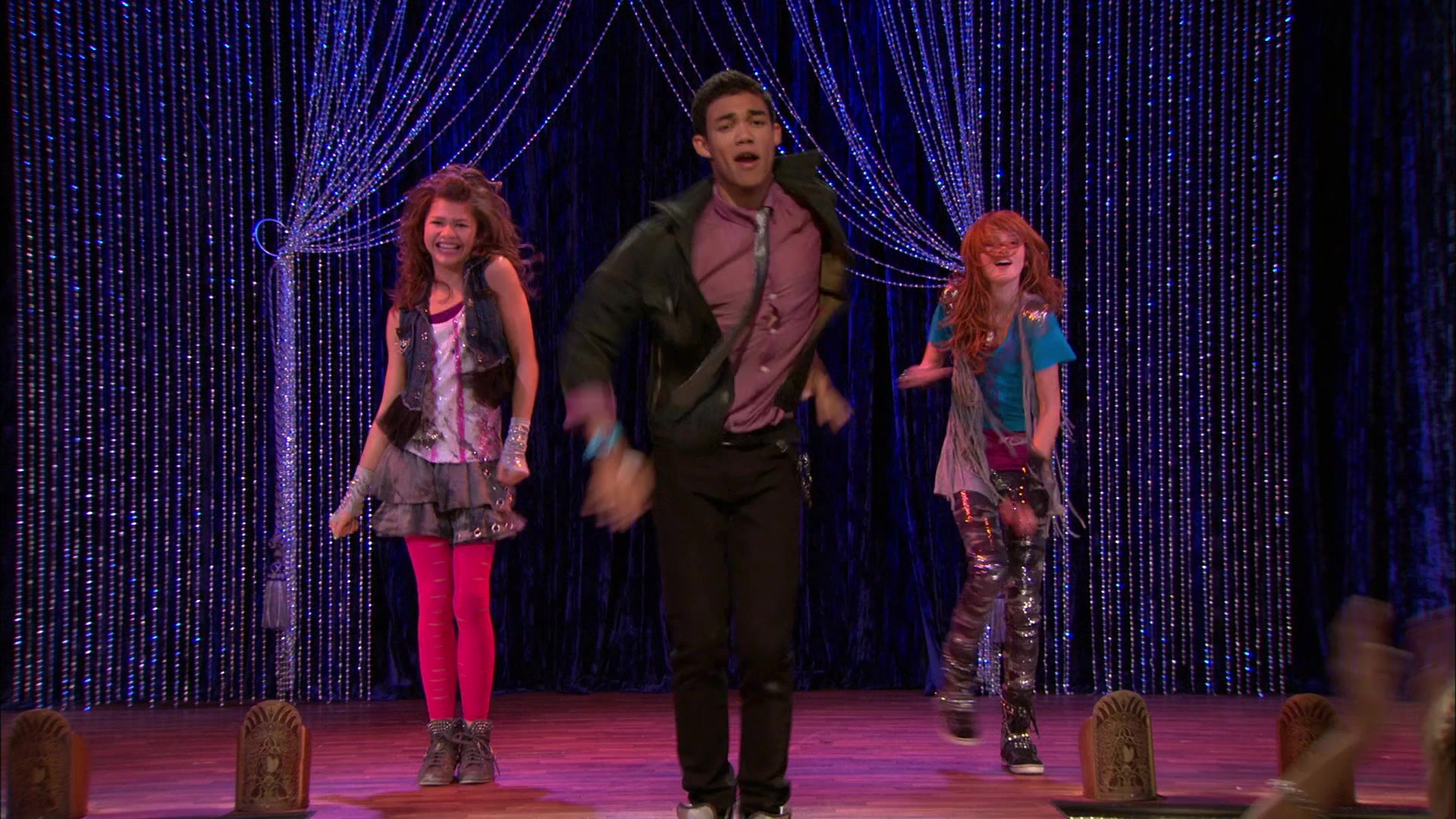Shake_It_Up_S01E11_1080p_BTD_002652.jpg Shake_It_Up_S01E11_1080p_BTD_002652.jpg
