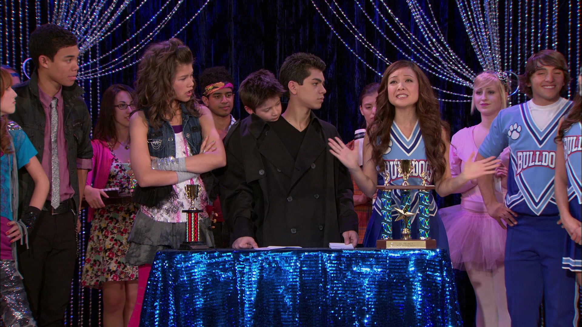 Shake_It_Up_S01E11_1080p_BTD_002812.jpg