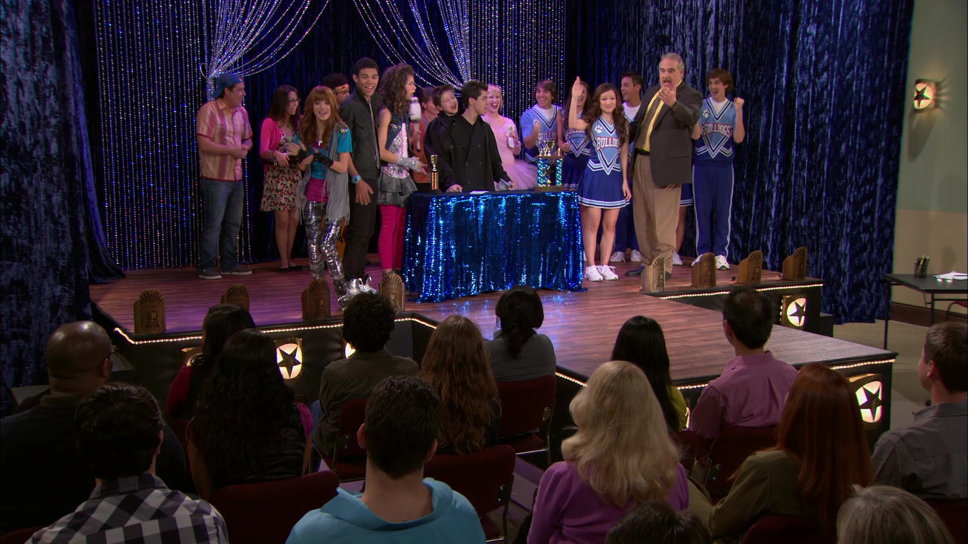 Shake_It_Up_S01E11_1080p_BTD_002910.jpg Shake_It_Up_S01E11_1080p_BTD_002910.jpg