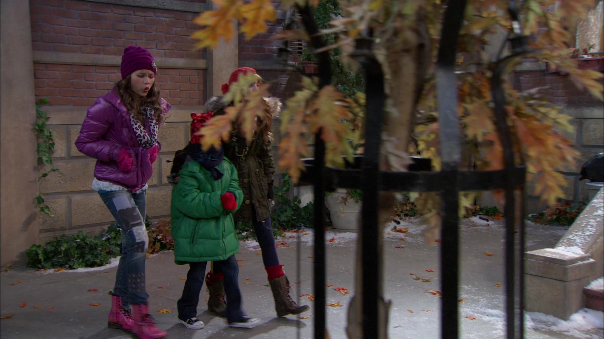 Shake_It_Up_S01E12_1080p_BTD_000018.jpg Shake_It_Up_S01E12_1080p_BTD_000018.jpg