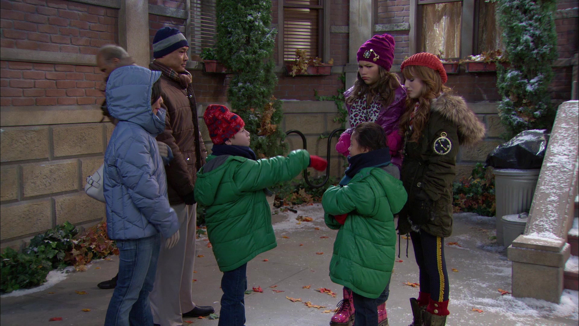 Shake_It_Up_S01E12_1080p_BTD_000106.jpg