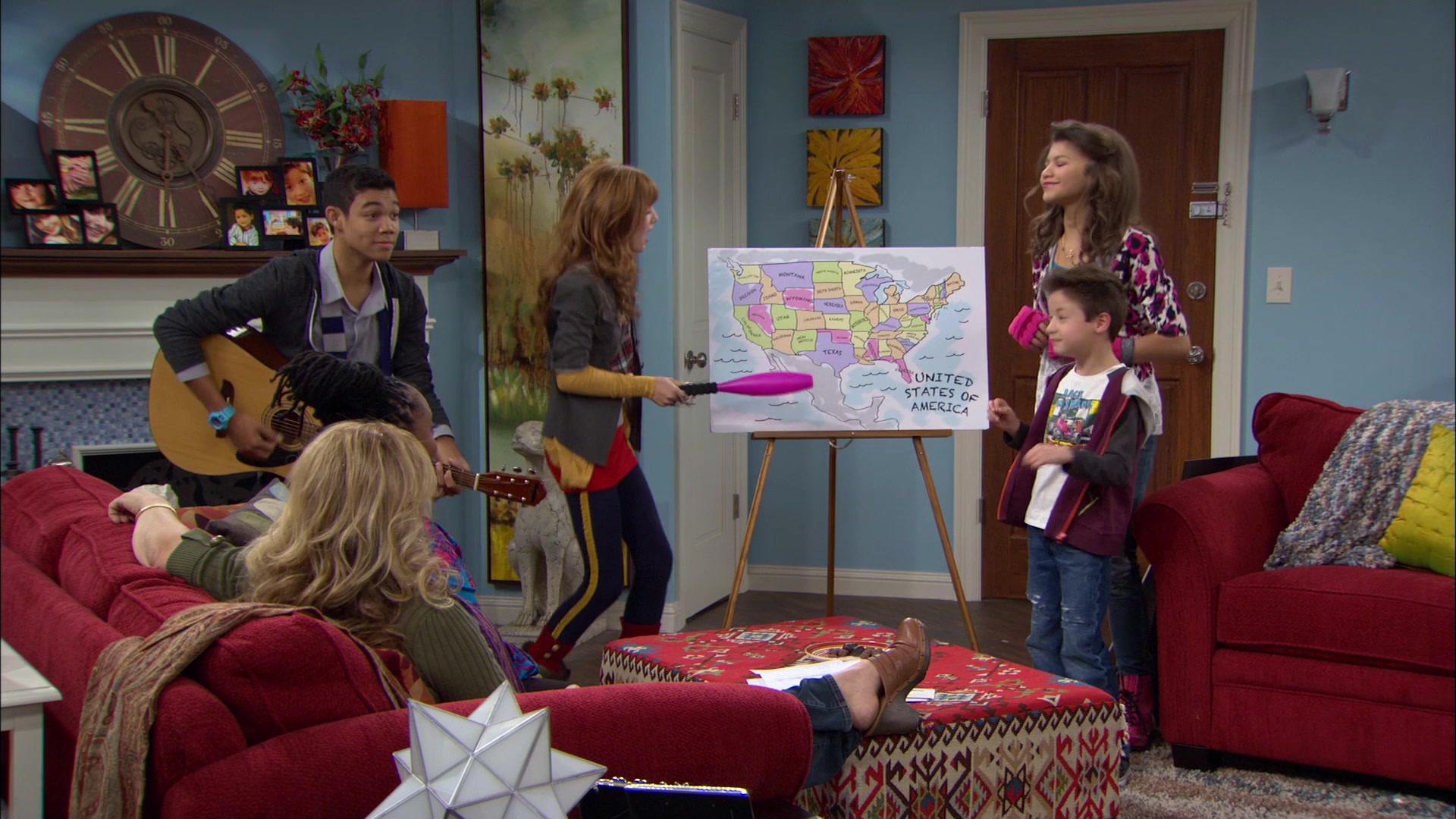 Shake_It_Up_S01E12_1080p_BTD_000423.jpg Shake_It_Up_S01E12_1080p_BTD_000423.jpg