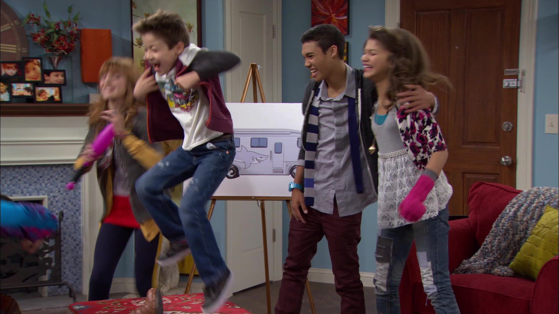 Shake_It_Up_S01E12_1080p_BTD_000539.jpg