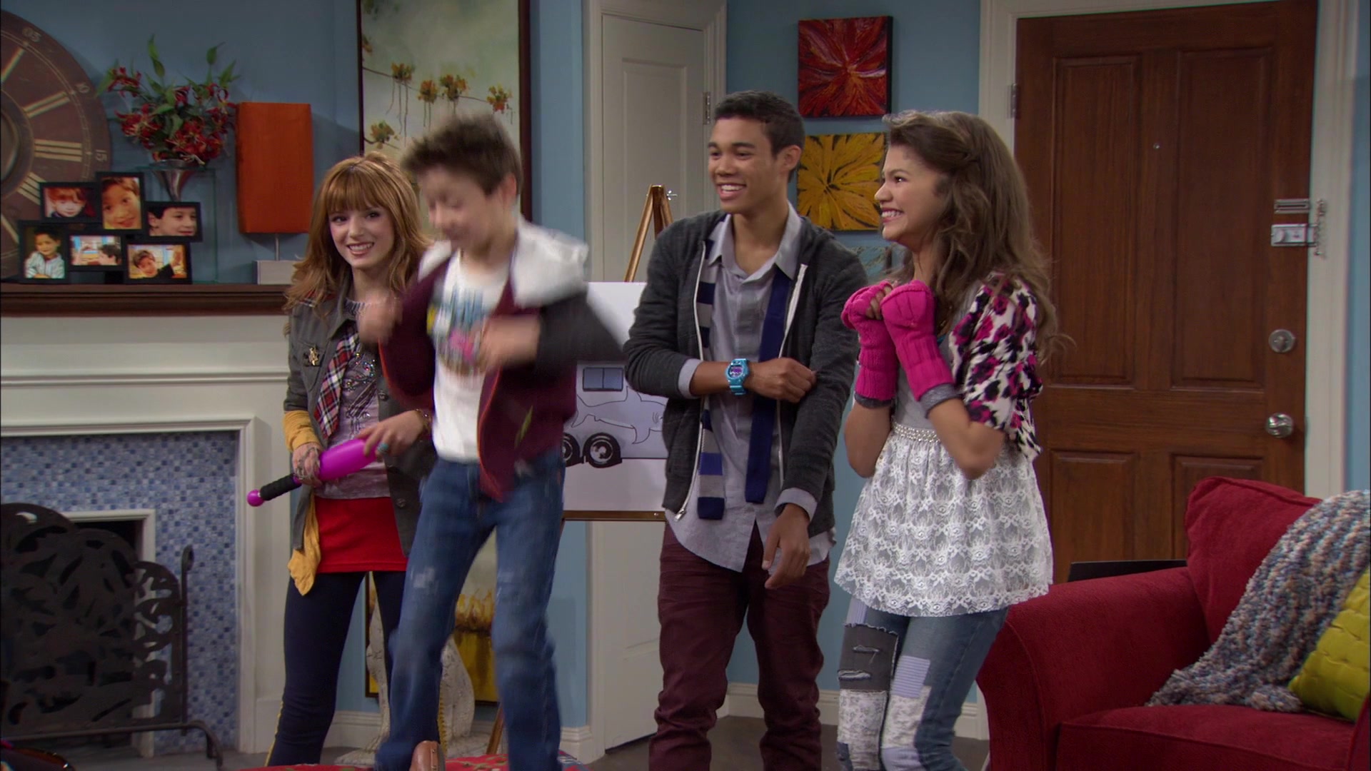 Shake_It_Up_S01E12_1080p_BTD_000543.jpg